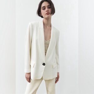ZARA Wrinkled Look White Blazer